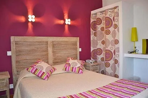 **  Hotel Toppin Cavaillon France