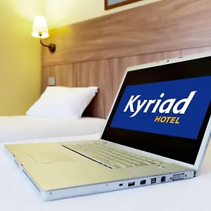 Kyriad 12 - Nation 3* Paris