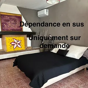  Appartement Location 1 Et Dependance En Supplement Infos Importantes Dans Un Mas Provencal Au Coeur Du Luberon