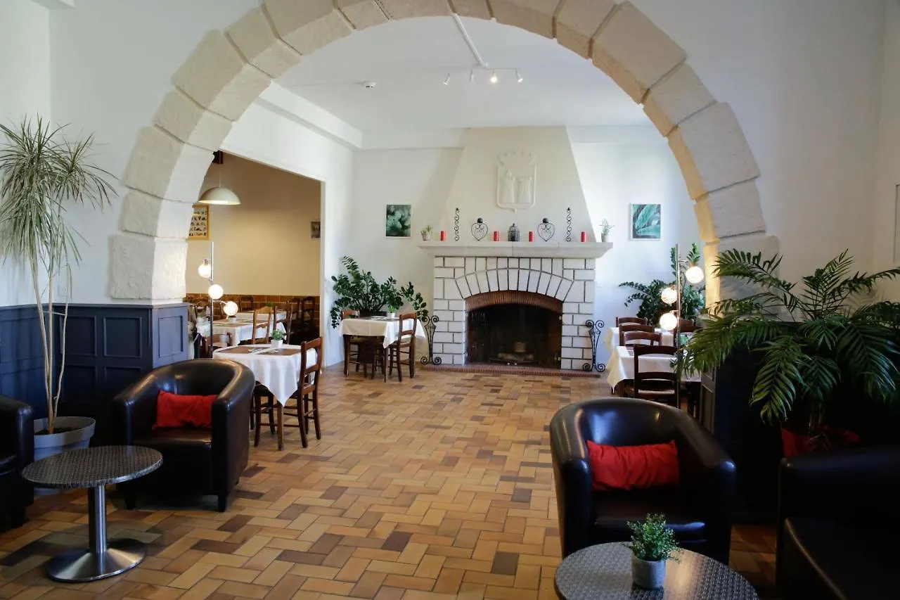 Hotel Toppin Cavaillon 2*,  France