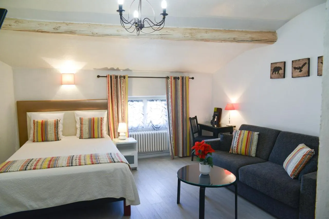 **  Hotel Toppin Cavaillon France