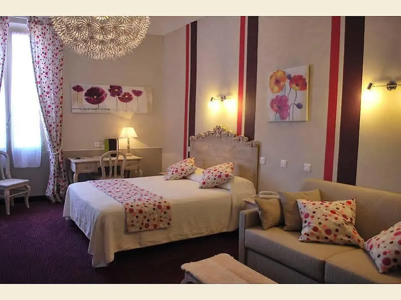 Hotel Toppin Cavaillon 2*,  France
