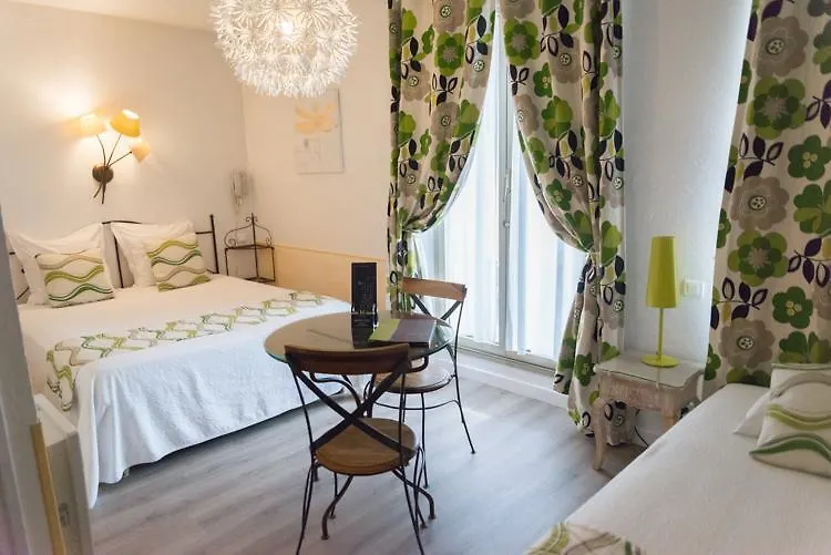 Hotel Toppin Cavaillon 2*,