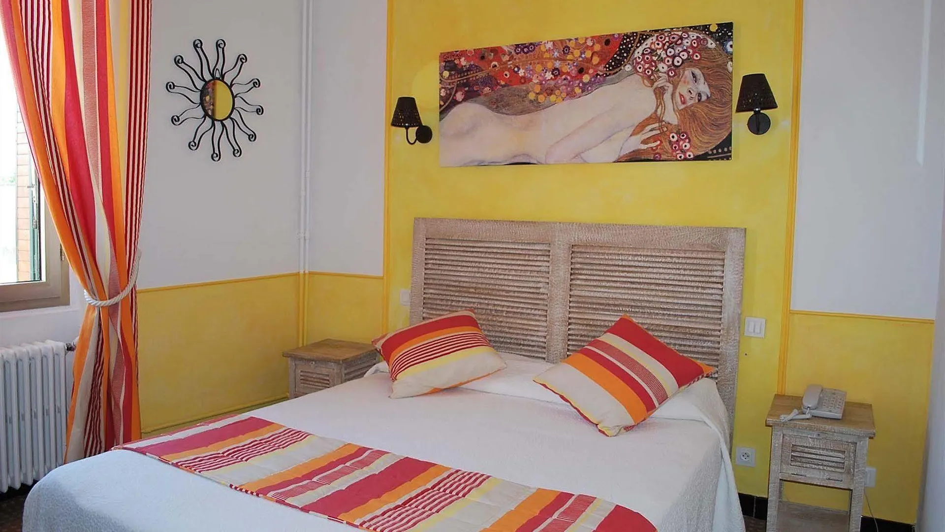 Hotel Toppin Cavaillon 2*,  France